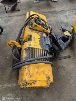 2009 Kito Corp 250kg 2m Electric Chain Hoist - 6