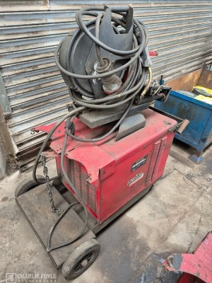 Lincoln Electric Idealarc CV400-1 Mig Welder - 10