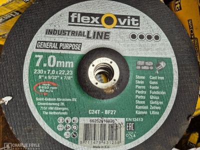 Approx 200 Flexovit General Purpose 7mm Grinding Discs and Steel Stillage - 3