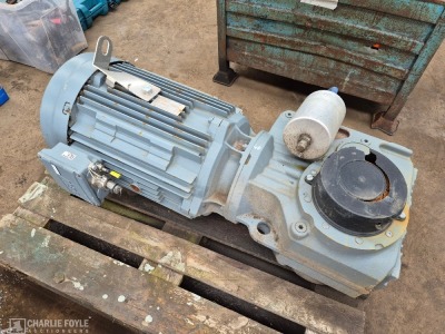 2021 SEW KH97 DRN200L4/TF/NIB, kW 30 S1 Electric Motor & Drive