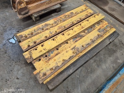 Qty Cutting Edges - 2