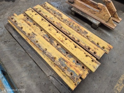 Qty Cutting Edges - 6