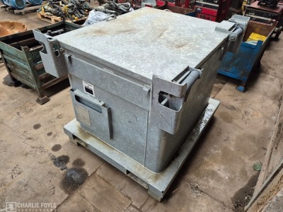 ESE 600Ltr Galvanised Steel Heavy Duty Waste Container - 11