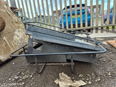 Cab Guards to Suit Komatsu PC490 - 2