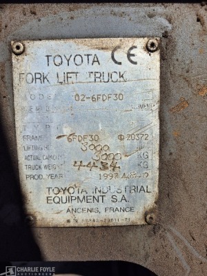 1997 Toyota 02-6FDF-30 3ton Diesel Forklift - 11