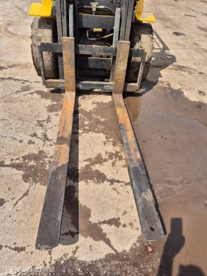 2003 Nissan F04D40HQ 4ton Diesel Forklift - 3