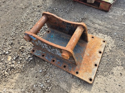 Head Stock, 80mm Pins, Internal Width 330mm - 6