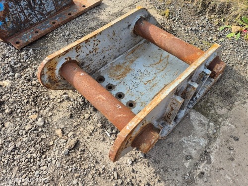 Head Stock, 90mm Pins, Internal Width 445mm