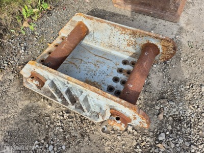 Head Stock, 90mm Pins, Internal Width 445mm - 3