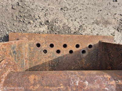 Head Stock, 90mm Pins, Internal Width 460mm - 7