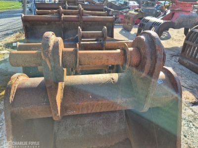 Strickland 900mm Digging Bucket, 85 mm Pins - 5