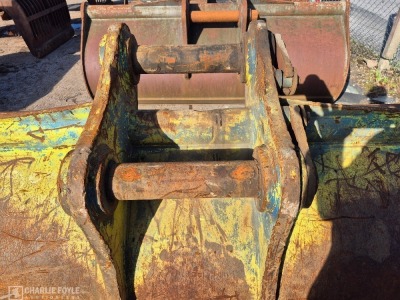2700mm Ditching Bucket, 100 mm Pins - 6