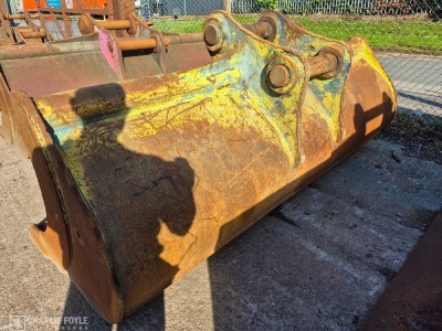 2700mm Ditching Bucket, 100 mm Pins - 7