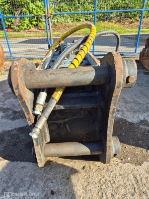 2016 Furukawa FXJ375 Hydraulic Breaker, 90mm Pins - 11