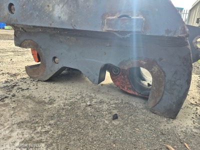 2015 Tefra Hydraulic Quick Hitch - 4