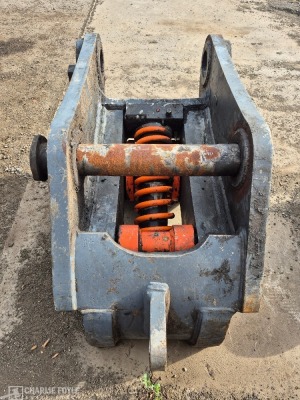 2015 Tefra Hydraulic Quick Hitch - 2