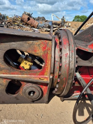 La Bounty 2500 Hydraulic Rotating Shear, 100mm Pins - 10