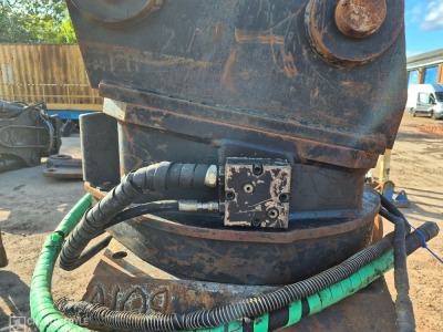 Caterpillar G325B Rotating Selector Grab, 90mm Pins - 9