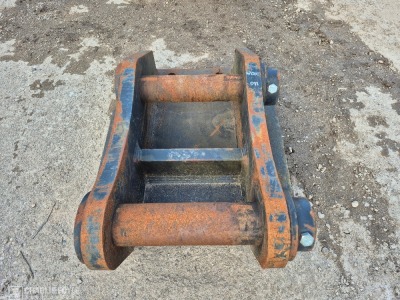 Head Stock Plate, 100mm Pins, - 2