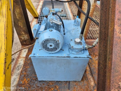 Fabricated Hydraulic Attachment Test Rig - 8