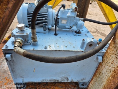Fabricated Hydraulic Attachment Test Rig - 9