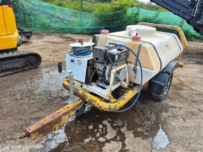 Brendon Bowsers Drawbar Pressure Washer With Water Tank - 9