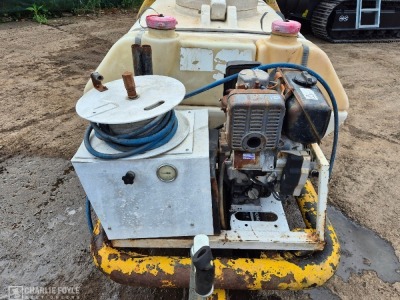 Brendon Bowsers Drawbar Pressure Washer With Water Tank - 7