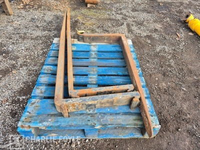 3x Fork Lift Forks - 10