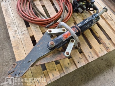 Zumro RES Q Hydraulic Jaws Of Life Kit - 2