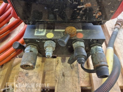 Zumro RES Q Hydraulic Jaws Of Life Kit - 11