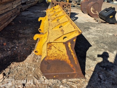 2350mm Wheeled Loader Bucket - 3