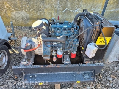 Kubota D905 3 Cylinder Diesel Engine - 2