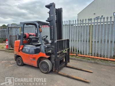 2004 Toyota 7-FGCU-35 Gas Forklift