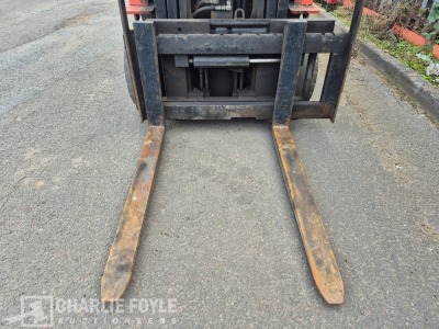 2004 Toyota 7-FGCU-35 Gas Forklift - 3