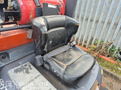 2004 Toyota 7-FGCU-35 Gas Forklift - 11