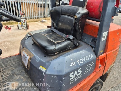 2004 Toyota 7-FGCU-35 Gas Forklift - 17