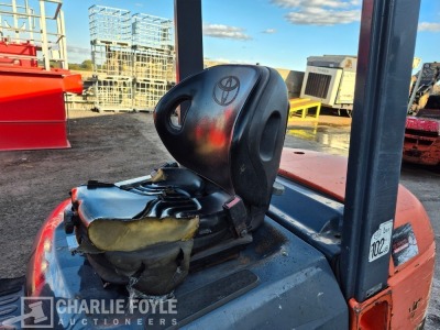2007 Toyota 62-7FDF25 Diesel Forklift - 17