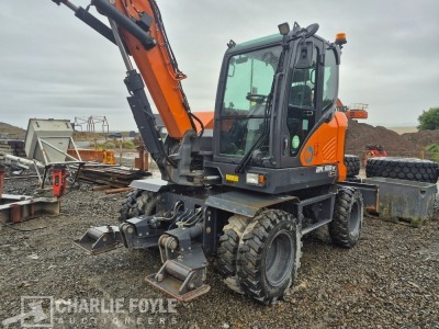 2023 Doosan DX100W-7 Wheeled Excavator & Steelwrist Tilt Attachment - 8