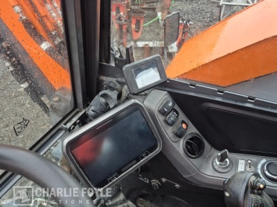 2023 Doosan DX100W-7 Wheeled Excavator & Steelwrist Tilt Attachment - 24