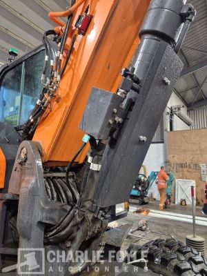 2023 Doosan DX100W-7 Wheeled Excavator & Steelwrist Tilt Attachment - 31
