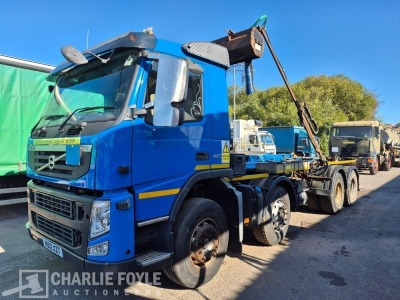 2012 Volvo FM420 8x4 Hookloader
