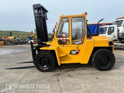 2009 CAT DP 90 Diesel Forklift - 2