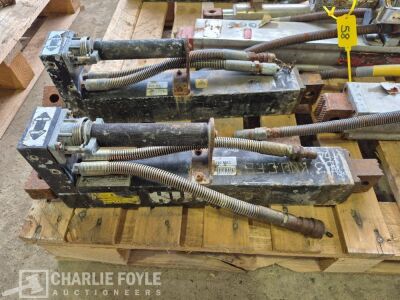 Qty Hurst + Zumro RES Q Hydraulic Rescue Rams - 2