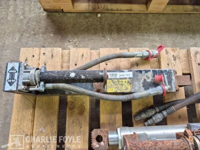 Qty Hurst + Zumro RES Q Hydraulic Rescue Rams - 8